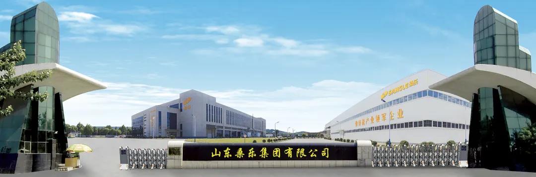 王偉鴻榮獲繪畫一等獎(jiǎng)和書法二等獎(jiǎng)